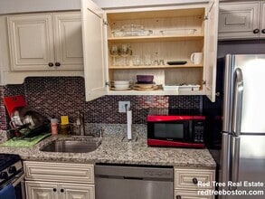 27 Bowdoin St, Unit 5A in Boston, MA - Foto de edificio - Building Photo