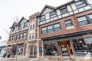 545 Chestnut St in Winnetka, IL - Building Photo