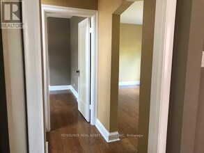 159 Avondale Ave in Toronto, ON - Building Photo - Building Photo
