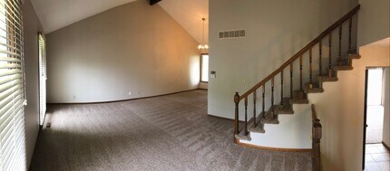 13311 S 26th Ave in Bellevue, NE - Building Photo - Building Photo