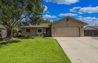 4469 Rose Terrace Dr in Redding, CA - Building Photo