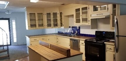 116 Beechridge Lp in Hemphill, TX - Building Photo - Building Photo