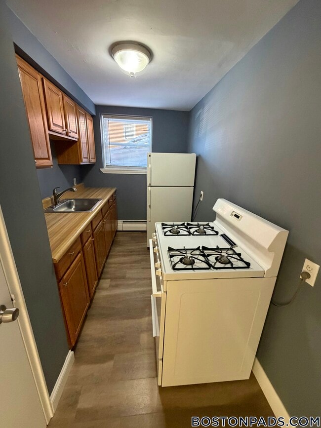 270 Nesmith St in Lowell, MA - Building Photo - Building Photo