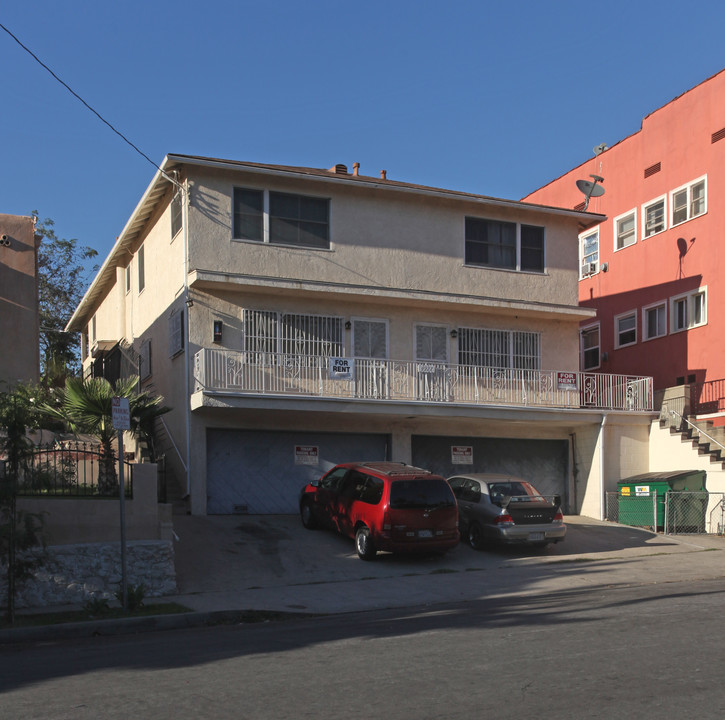 4927 Echo St in Los Angeles, CA - Foto de edificio