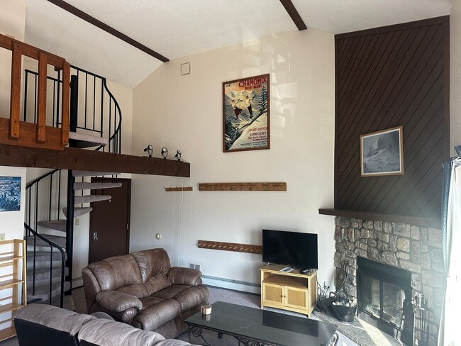 property at 9825 Ryan Gulch Rd