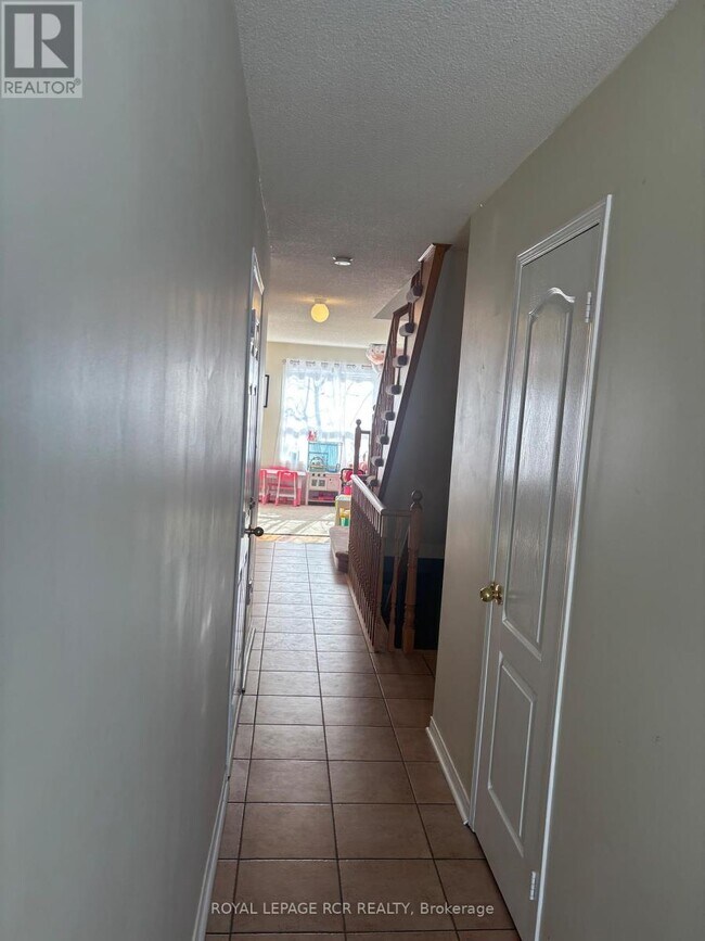 39 Tania Crescent in Vaughan, ON - Building Photo - Building Photo