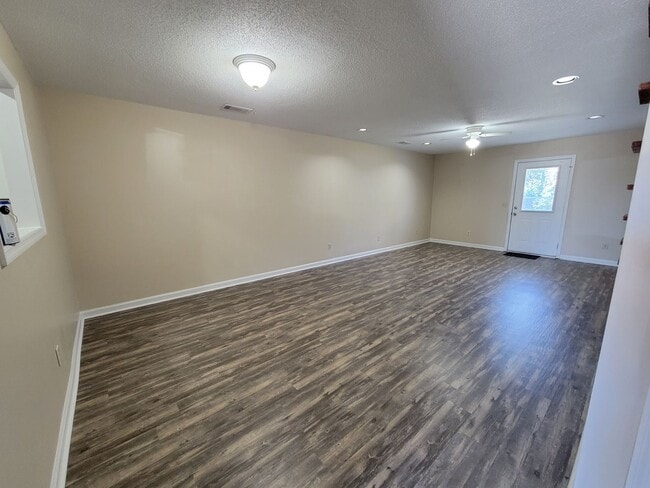 1006 Lucy Ln in Statesboro, GA - Building Photo - Building Photo