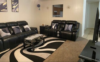 512 N Chicago Ave, Unit B in Lubbock, TX - Building Photo