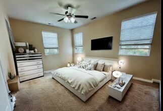 1752 Halesworth Ln in Virginia Beach, VA - Building Photo - Building Photo
