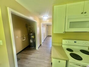 124 Barcelona Ct in Paducah, KY - Building Photo - Building Photo
