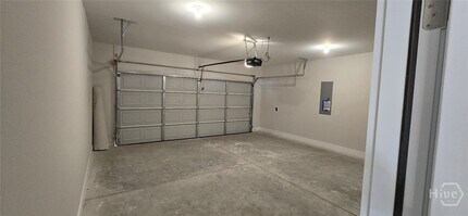 123 Chilburn Cir in Bloomingdale, GA - Building Photo - Building Photo