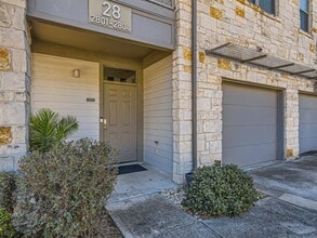 1201 Grove Blvd in Austin, TX - Building Photo - Building Photo
