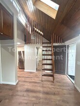 515 1/2 S Tremont St in Oceanside, CA - Building Photo - Building Photo