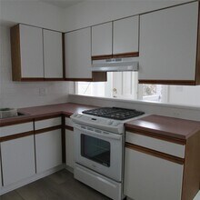 29 Taylor Ave in Poughkeepsie, NY - Foto de edificio - Building Photo