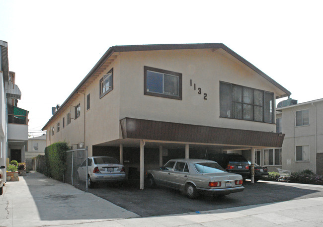 1132 S Holt Ave in Los Angeles, CA - Building Photo - Building Photo