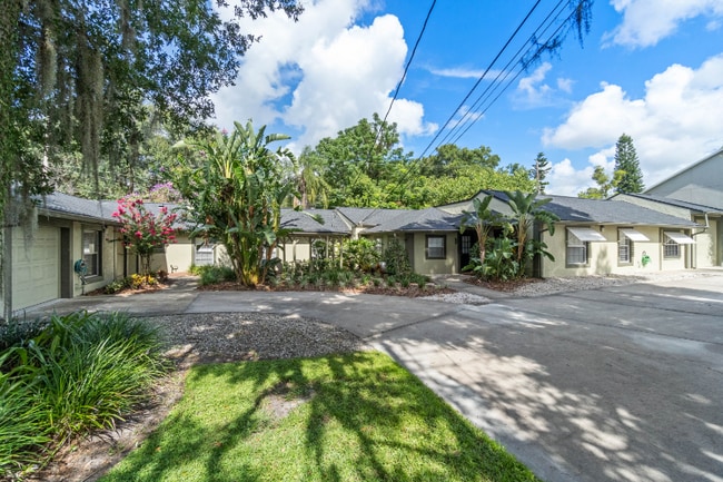 property at 2616 S Crystal Lake Dr