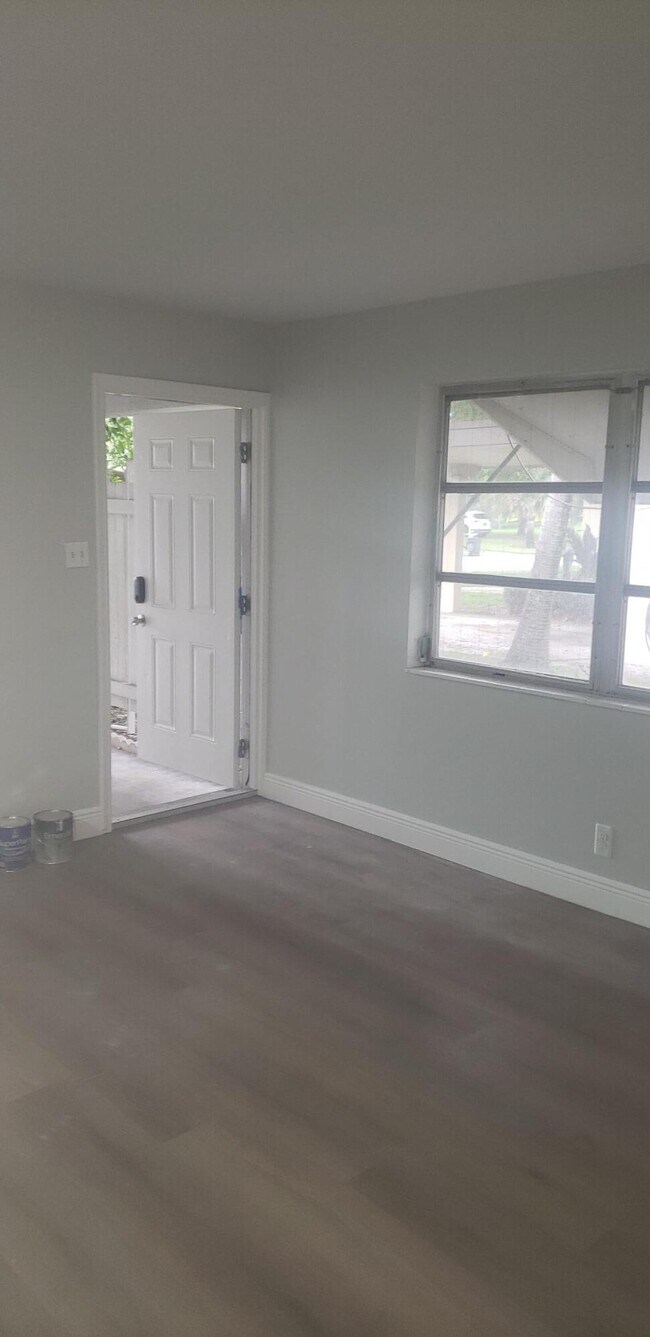 4444 Golfers Dr W in Palm Beach Gardens, FL - Building Photo - Building Photo