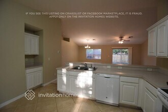 11609 Lake Dr in Leesburg, FL - Building Photo - Building Photo