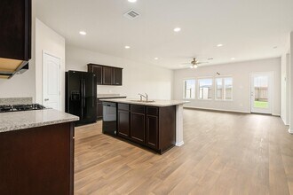 15422 Massey Frst Dr in Roman Forest, TX - Building Photo - Building Photo