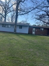 4207 Lochridge Rd in North Little Rock, AR - Building Photo - Building Photo