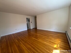 41 Harvard St, Unit 6 in Brookline, MA - Building Photo - Building Photo