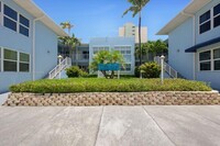 315 Van Buren St in Hollywood, FL - Foto de edificio - Building Photo