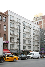 204-208 W 14th St in New York, NY - Building Photo - Primary Photo