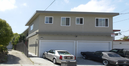 3614 Midvale Ave in Oakland, CA - Building Photo - Building Photo