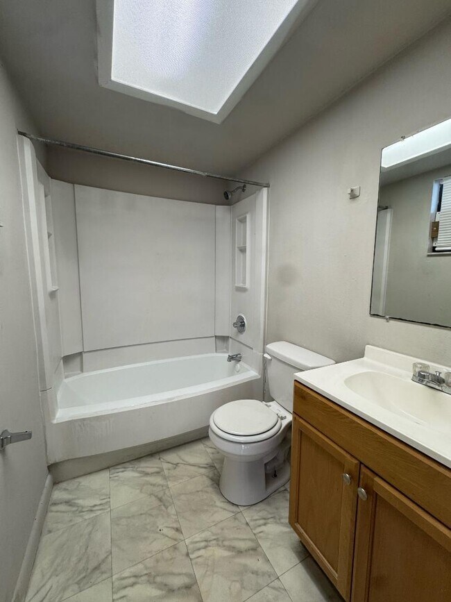 1260 E 113th Ave in Tampa, FL - Building Photo - Building Photo