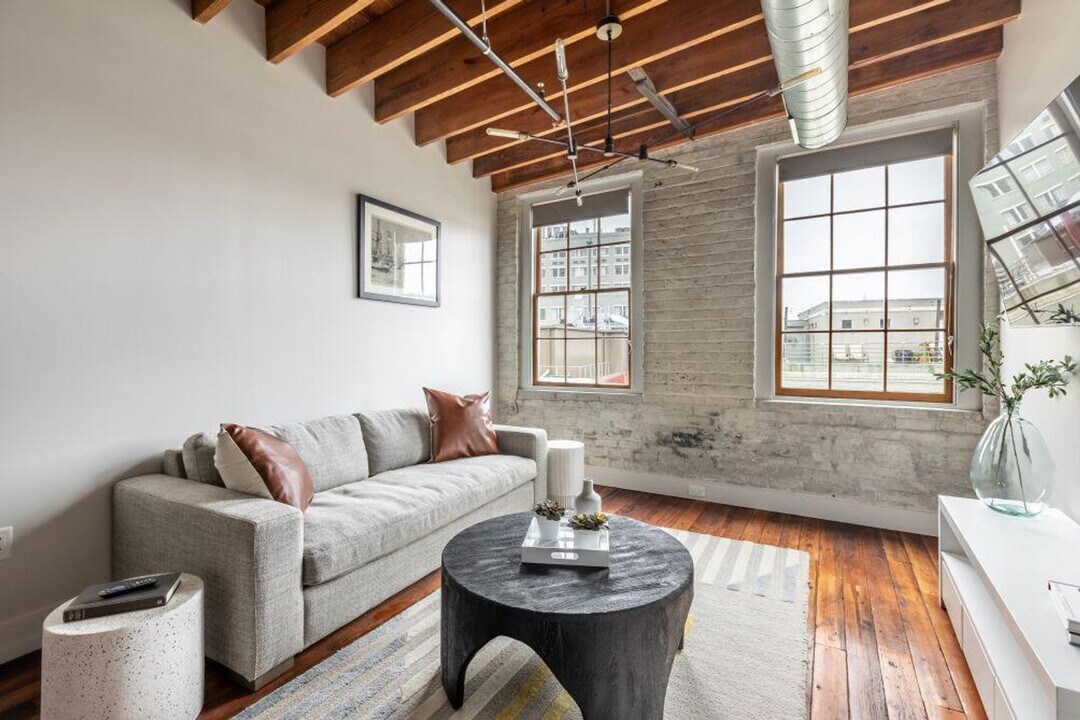 315 Girod St in New Orleans, LA - Building Photo