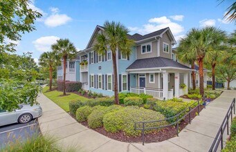 1225 Blakeway St, Unit 804 in Daniel Island, SC - Building Photo - Building Photo