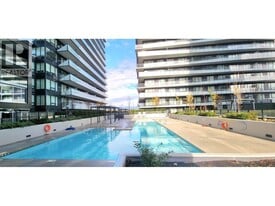 5520 McNaughton Rd in Richmond, BC - Building Photo