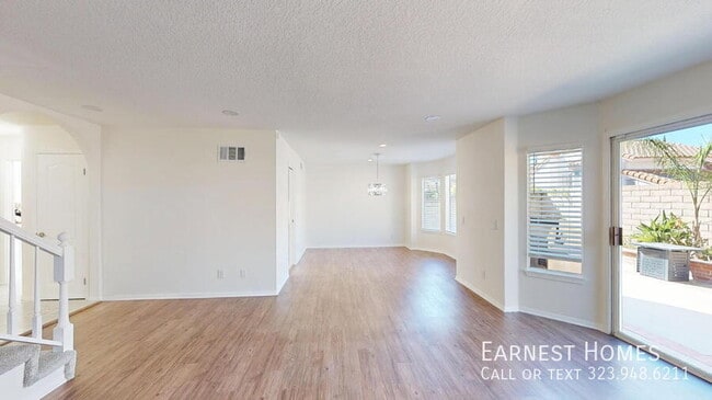 12015 Stone Gate Way in Los Angeles, CA - Building Photo - Building Photo