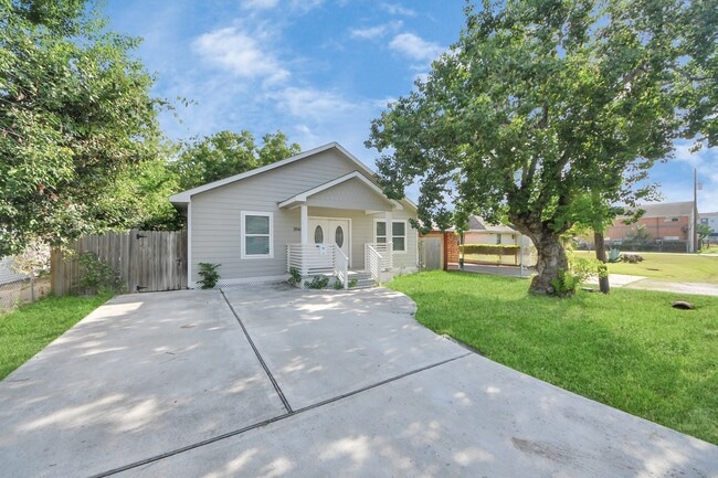 3541 Rebecca St in Houston, TX - Building Photo - Building Photo