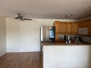 1801 Diamond St, Unit 3-318 in San Diego, CA - Building Photo - Building Photo