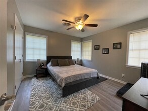 402 Giddings Ln in Brenham, TX - Building Photo - Building Photo