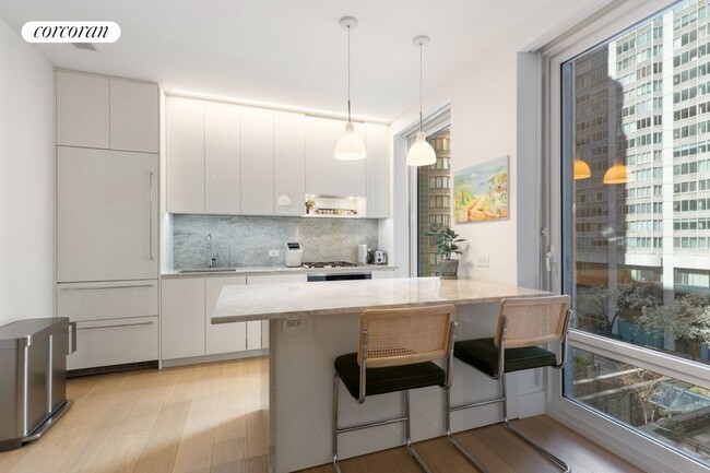 property at 15-1869 W 61st St