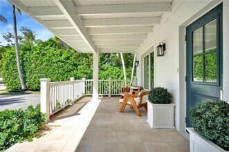 365 W Enid Dr in Key Biscayne, FL - Building Photo - Building Photo