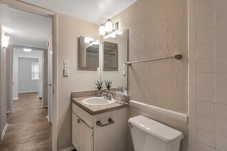 Preston Park in Dallas, TX - Building Photo - Building Photo