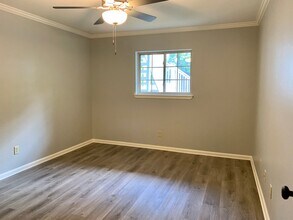 2200 S Louisiana St, Unit 204 in Little Rock, AR - Foto de edificio - Building Photo