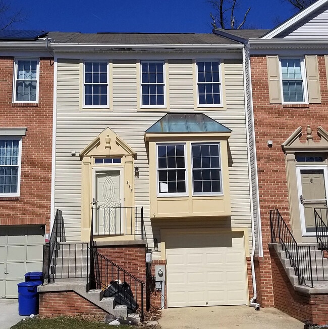 property at 445 Woodhill Dr