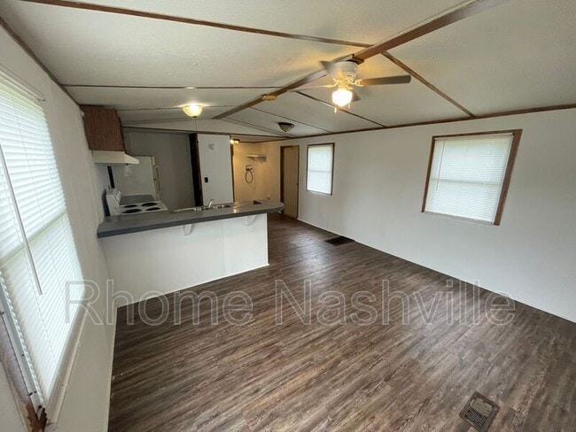 1970 Fayetteville Hwy in Belfast, TN - Foto de edificio - Building Photo