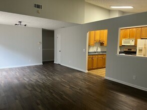 110 Peachtree Dr in Savannah, GA - Building Photo - Building Photo