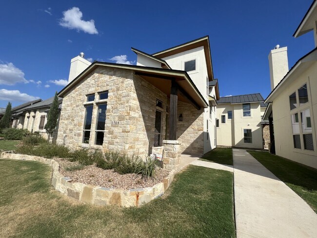property at 1704 Gruene Vineyard Crossing