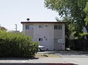 411-417 Florida St in Vallejo, CA - Foto de edificio - Building Photo