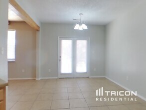 3501 Sun Mesa St SW in Los Lunas, NM - Building Photo - Building Photo
