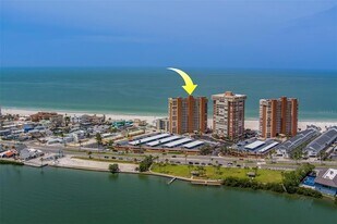 17900 Gulf Blvd, Unit 12C in Redington Shores, FL - Building Photo