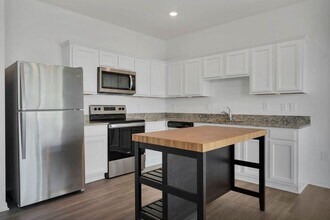 840 Grandin St in Davenport, FL - Building Photo - Building Photo