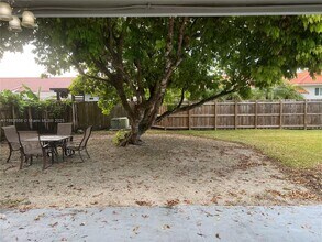 11545 SW 101st Terrace in Miami, FL - Building Photo - Building Photo