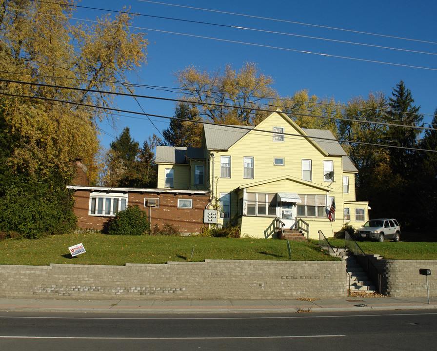 715 Hoosick St in Troy, NY - Building Photo